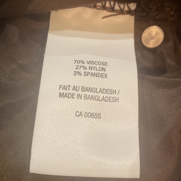 Reitmans Brown capris size 14 petite - Picture 7 of 7